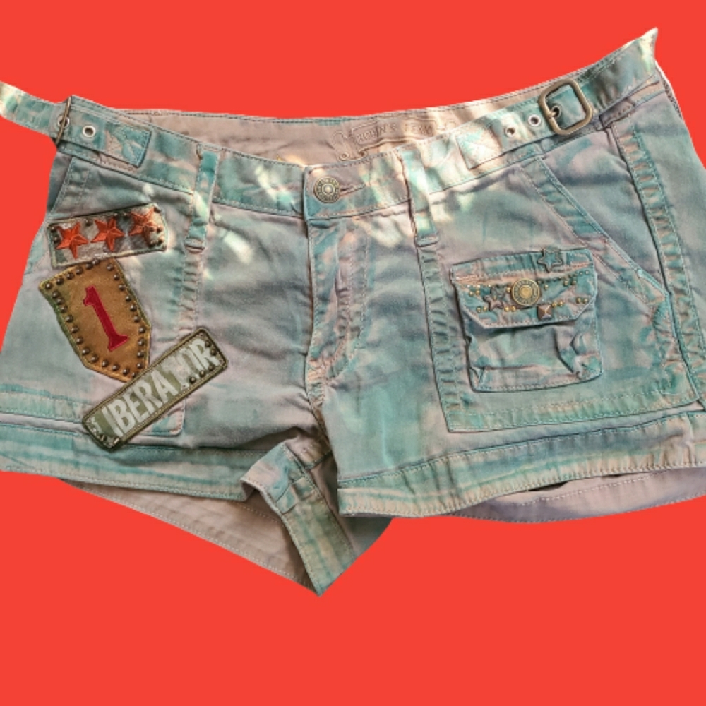 Beautiful Rare Studded Robin's Jean Short